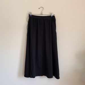 NWT H&M Black Midi Button Up Skirt